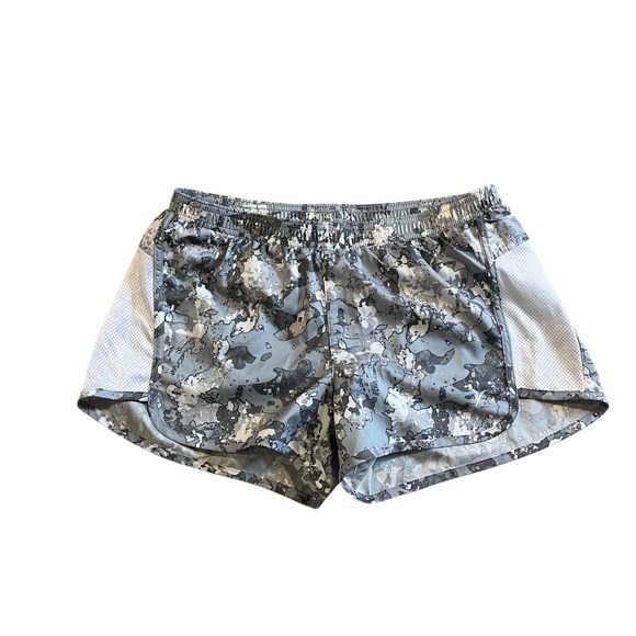 Old Navy Women's Gray Camouflage running Shorts size small summer exercise gym - Picture 1 of 12